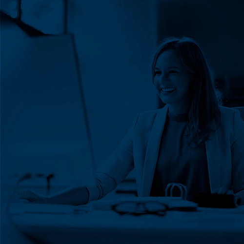 Capacidade de configurar linhas de crédito, seus enquadramentos e taxas de juros, tudo isso em poucos passos e de maneira intuitiva. Capaz também de integrar com as linhas de crédito do backoffice das IFs.